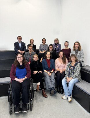 Projektleitungen und Koordination FEM POWER Vision Projektleitungen FEM POWER Vision, sitzend