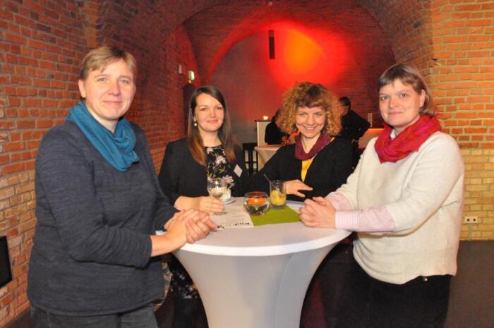Team des Gleichstellungsbüros der Uni Magdeburg: Dr.in Sandra Tiefel, Irene Koch, Anna Güthler und Dr.in Barbara Witter