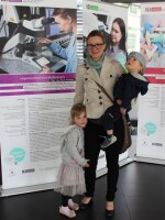 Dipl.-Ing. Nicole Vorhauer mit ihren Kindern